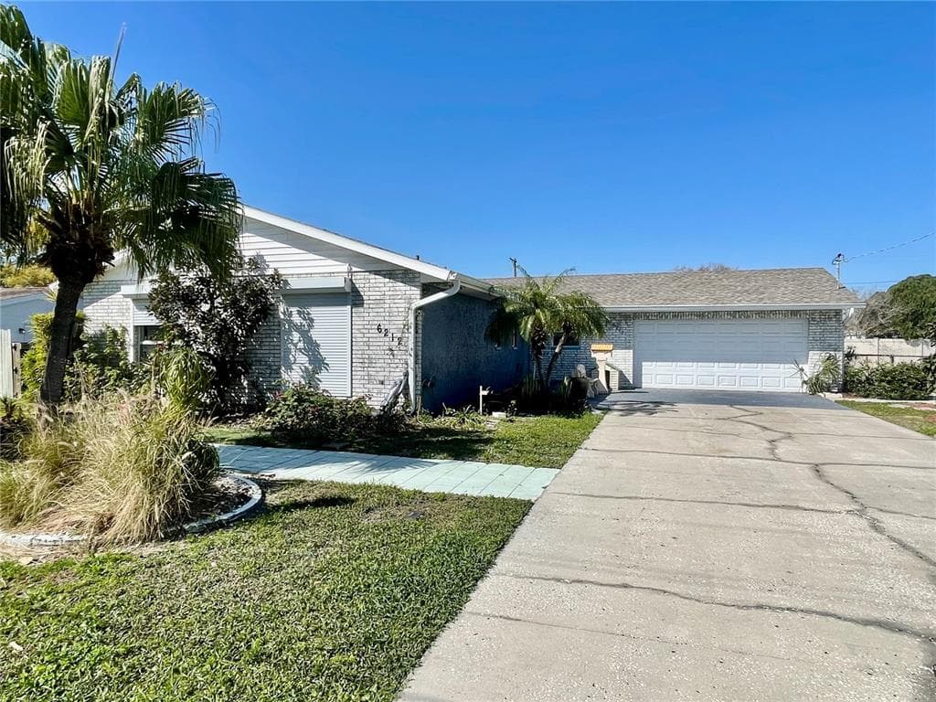 6212 FLORIDA DRIVE APOLLO BEACH, FL 33572