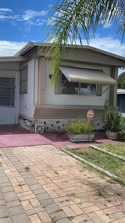 2109 SHADY COVE DRIVE