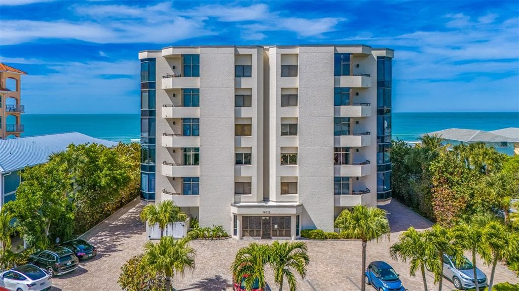 19828 GULF BOULEVARD UNIT 201 INDIAN SHORES, FL 33785