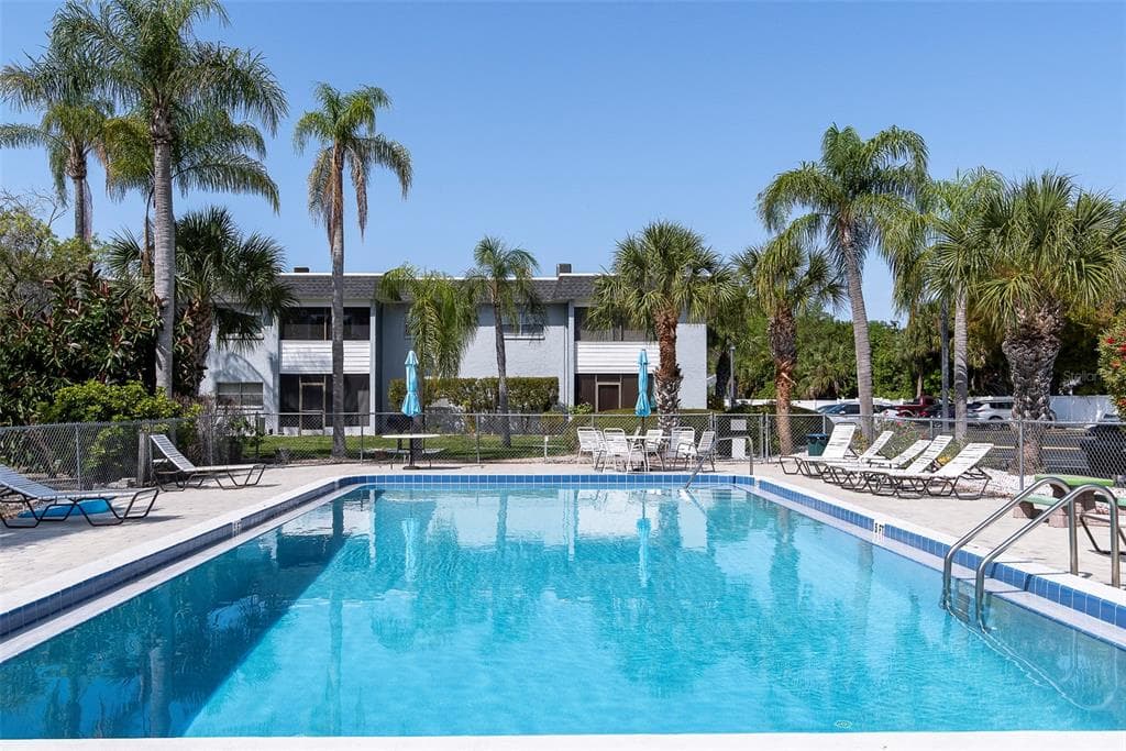 5509 FOUNTAIN LAKE CIRCLE UNIT C209 BRADENTON, FL 34207
