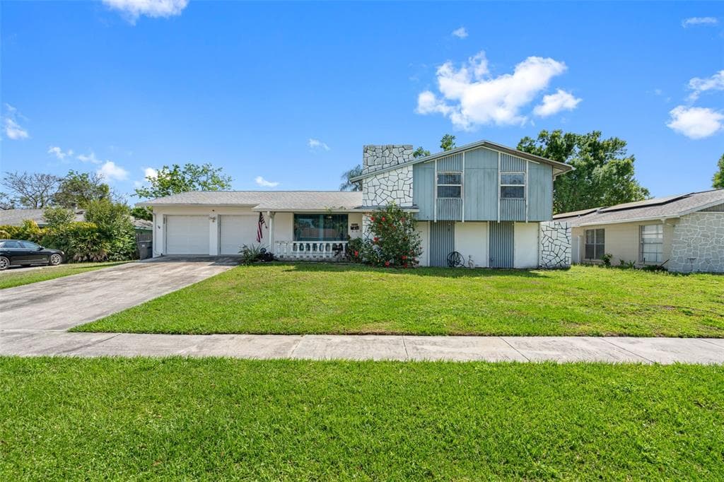 8310 FOUNTAIN AVENUE TAMPA, FL 33615