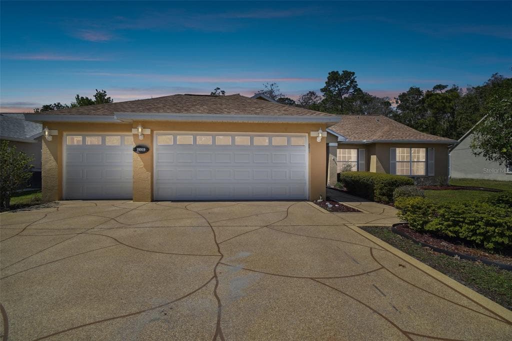18919 BLUFFVIEW WAY HUDSON, FL 34667