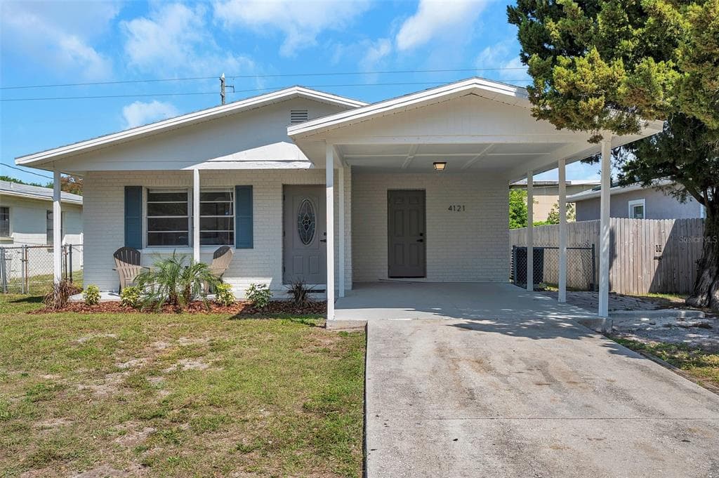 4121 9TH AVENUE S ST PETERSBURG, FL 33711