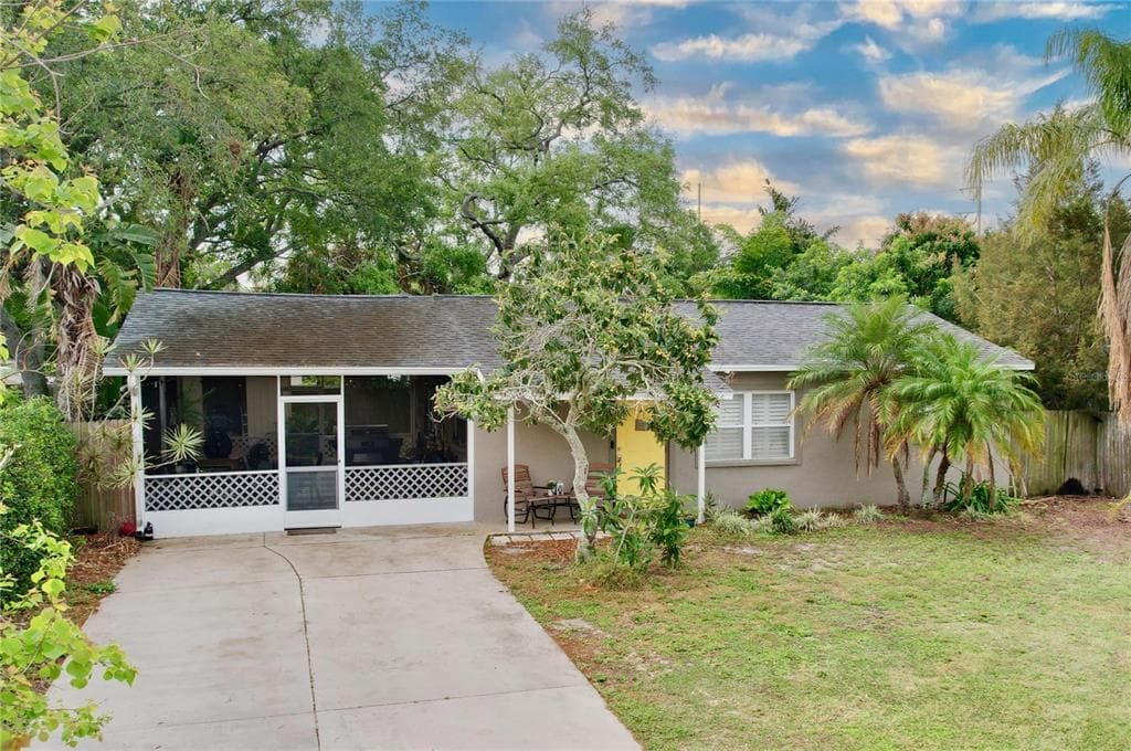 6005 FLORA TERRACE APOLLO BEACH, FL 33572
