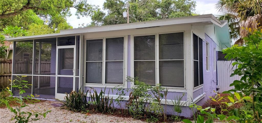 5121 PINE GROVE TERRACE S GULFPORT, FL 33707