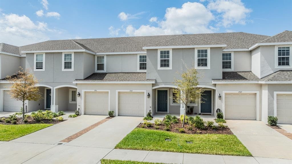 2305 ALEE LANE WESLEY CHAPEL, FL 33543