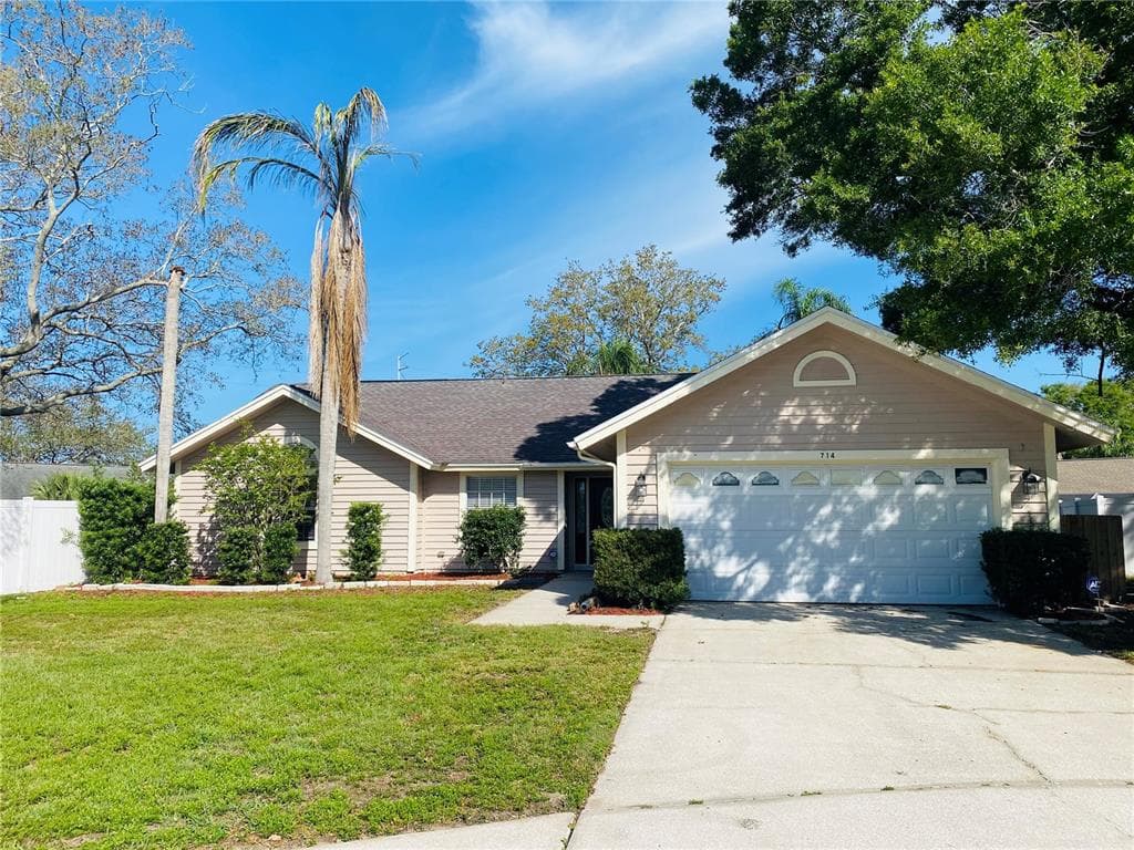 714 HEATHROW LANE PALM HARBOR, FL 34683