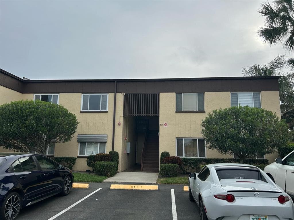 621 N KEENE ROAD UNIT T-19 CLEARWATER, FL 33755