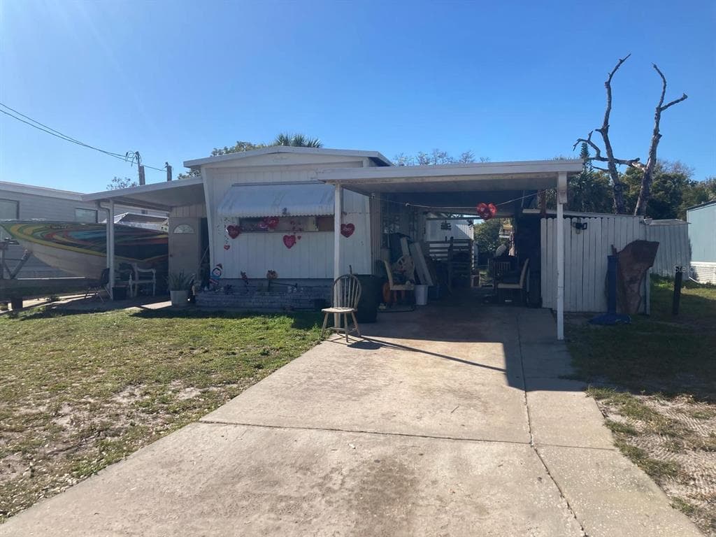 5832 COVENTRY DRIVE TAMPA, FL 33615