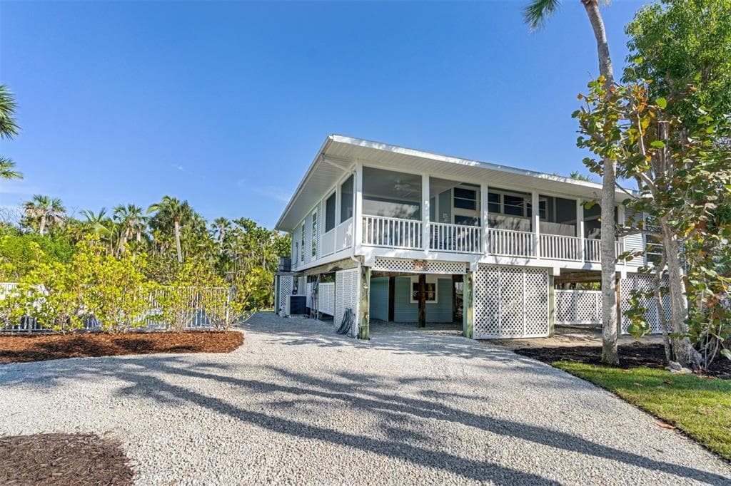 2612 COCONUT DRIVE