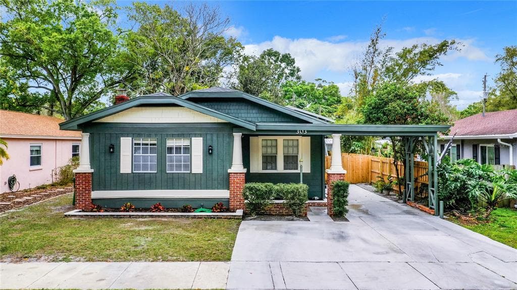 303-303 1/2 E PARIS STREET TAMPA, FL 33604