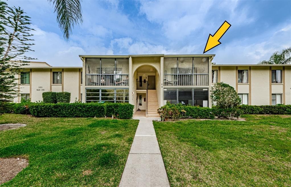 3153 LAKE PINE WAY UNIT H2 TARPON SPRINGS, FL 34688
