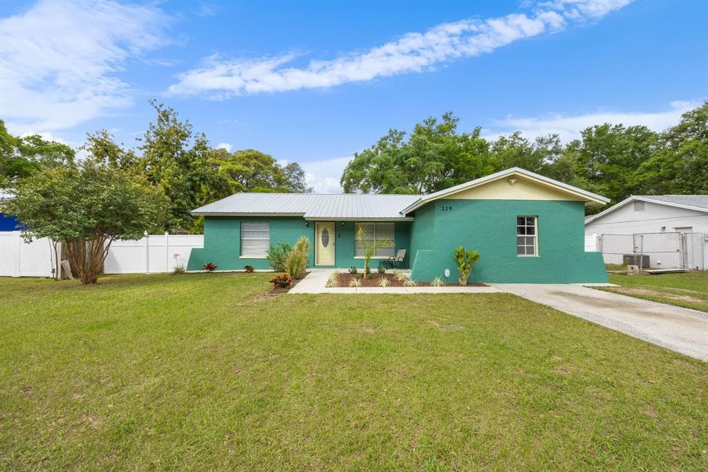 219 FAITHWAY DRIVE
