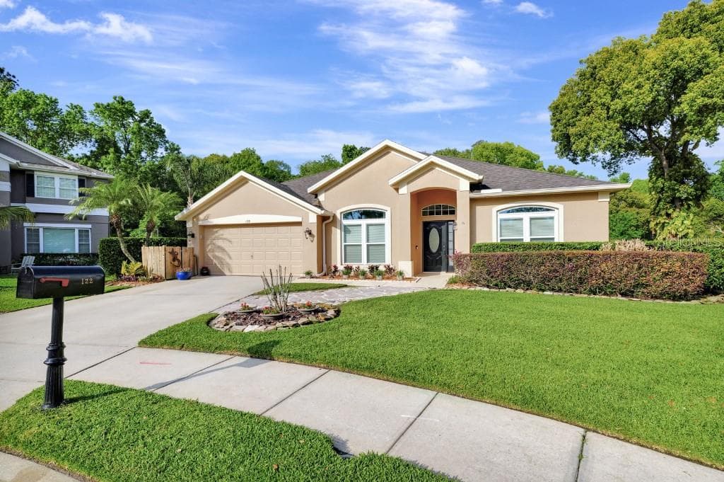 122 BROOKSHIRE COURT WINTER SPRINGS, FL 32708