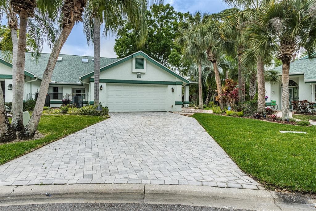 80 WOODRIDGE COURT OLDSMAR, FL 34677