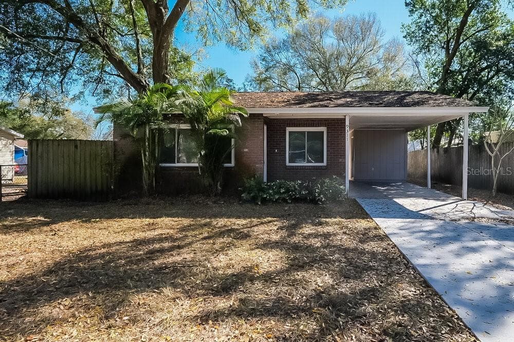 9311 N MARY AVENUE TAMPA, FL 33612