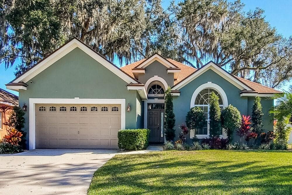 5422 OXFORD MANOR CIRCLE LAKELAND, FL 33810