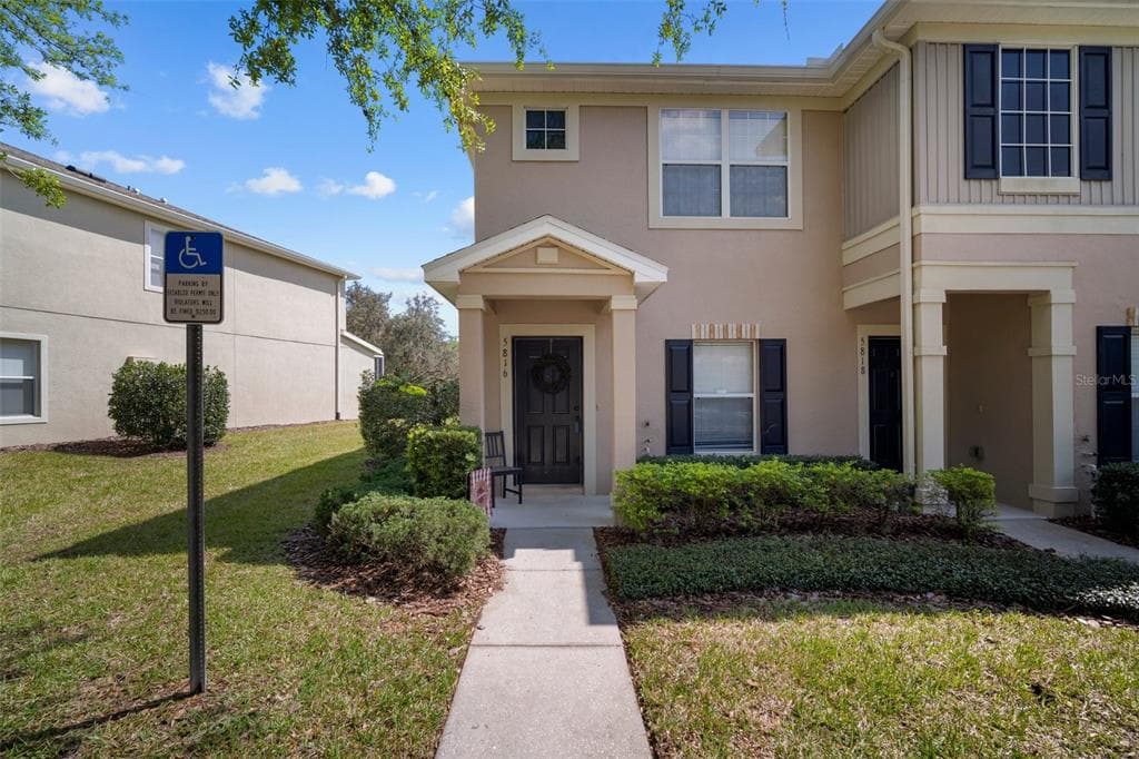 5816 FISHHAWK RIDGE DRIVE LITHIA, FL 33547