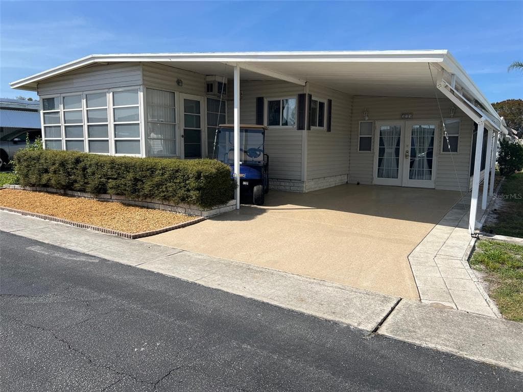 373 KING PALM STREET LARGO, FL 33778