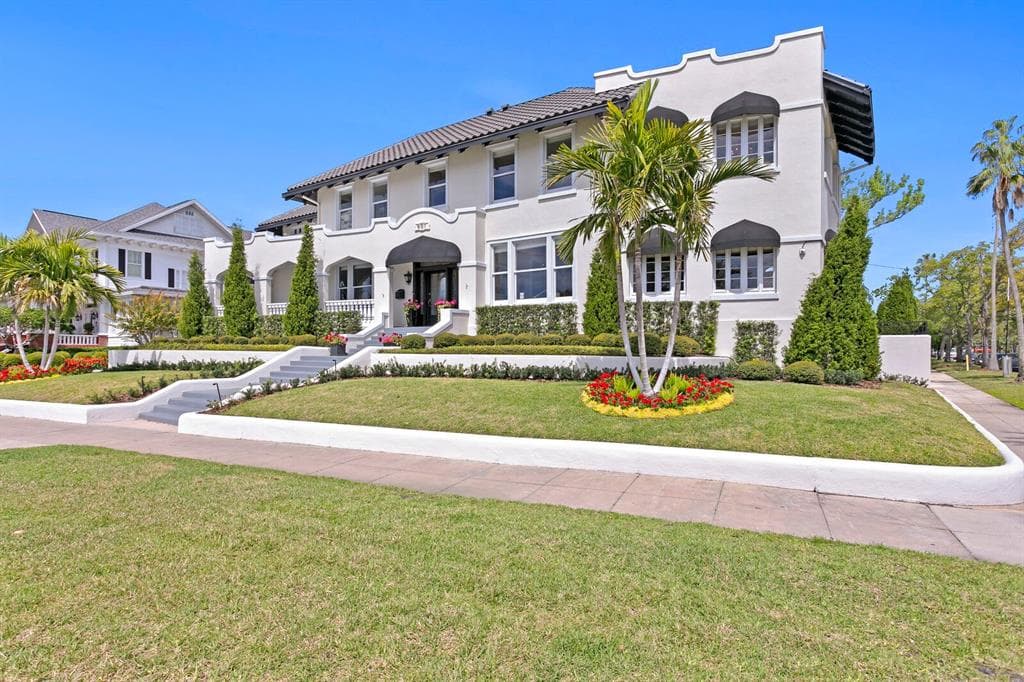 901 BAYSHORE BOULEVARD TAMPA, FL 33606