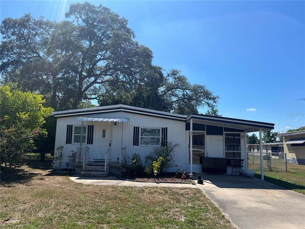 7489 WESTERN CIR DRIVE BROOKSVILLE, FL 34613