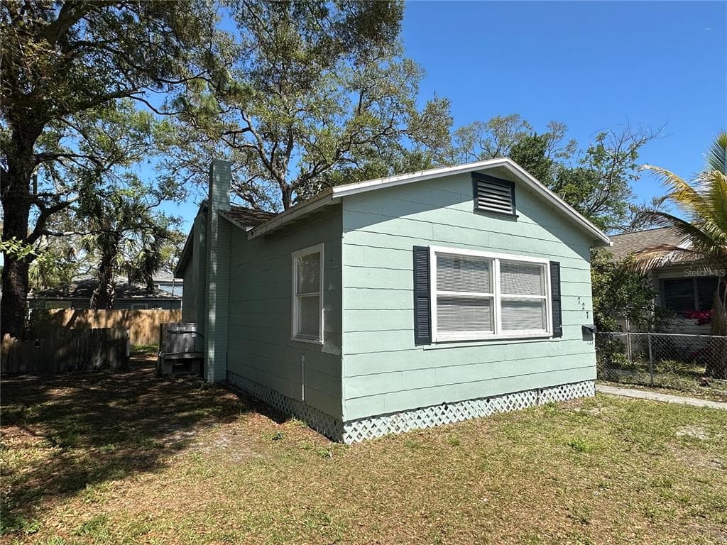 727 19TH AVENUE S ST PETERSBURG, FL 33705