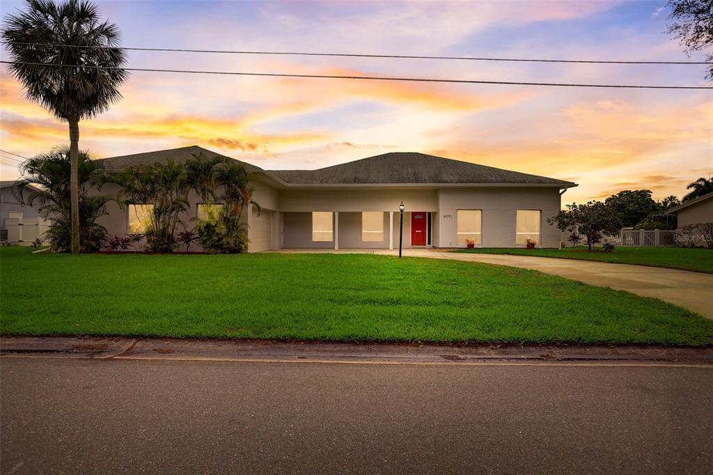 4091 13TH WAY NE ST PETERSBURG, FL 33703