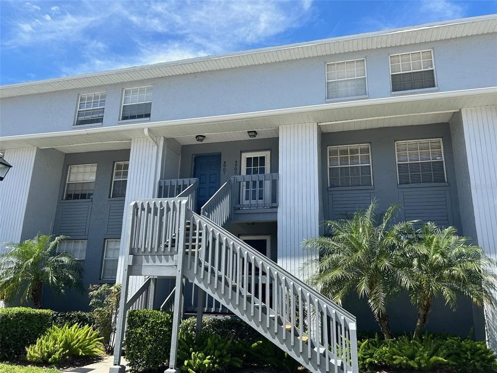 4905 W MCELROY AVENUE UNIT H208 TAMPA, FL 33611