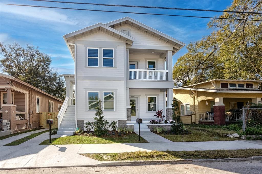 915 E 15TH AVENUE UNIT 1 TAMPA, FL 33605