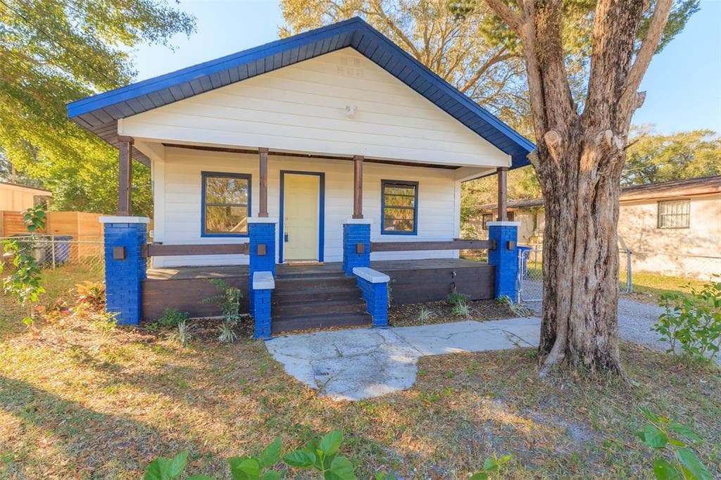 2003 E GENESEE STREET TAMPA, FL 33610