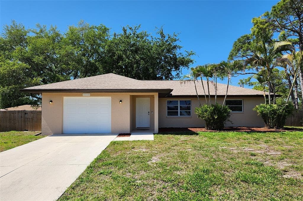 1076 QUEEN ROAD VENICE, FL 34293