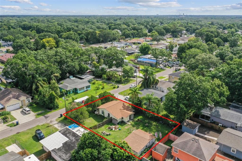 1908 W CLUSTER AVENUE TAMPA, FL 33604