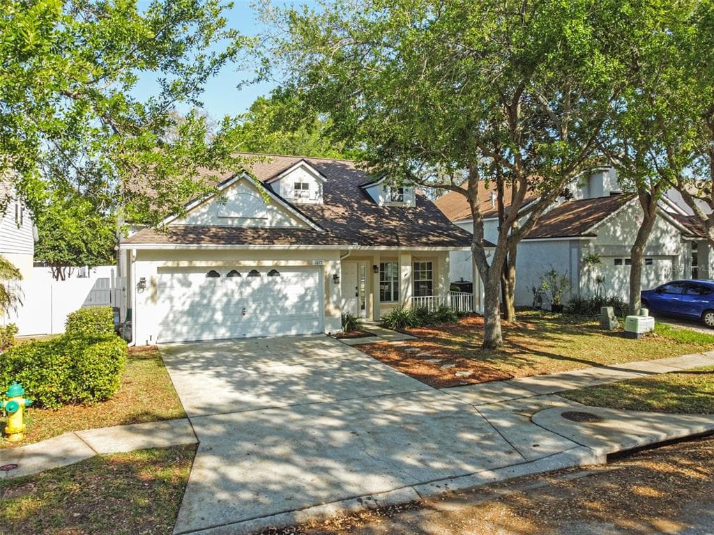1677 OAK SPRING DRIVE TARPON SPRINGS, FL 34689