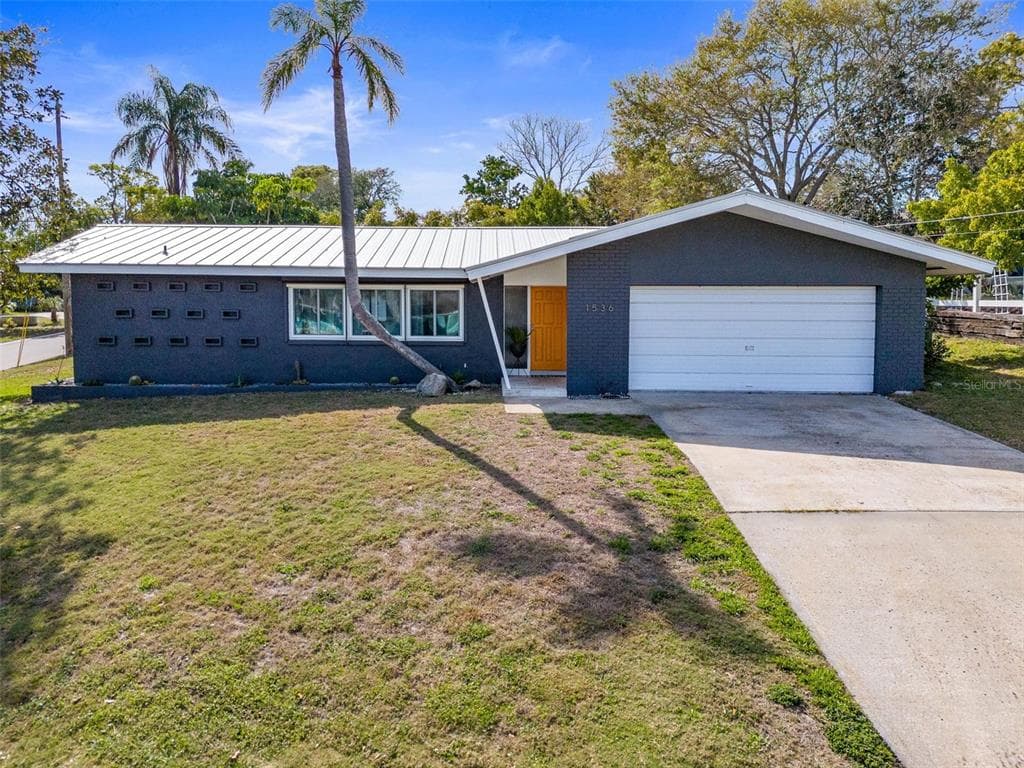 1536 BROOKSIDE BOULEVARD LARGO, FL 33770