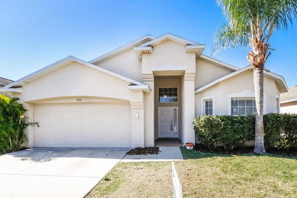 926 CRISTELLE JEAN DRIVE RUSKIN, FL 33570