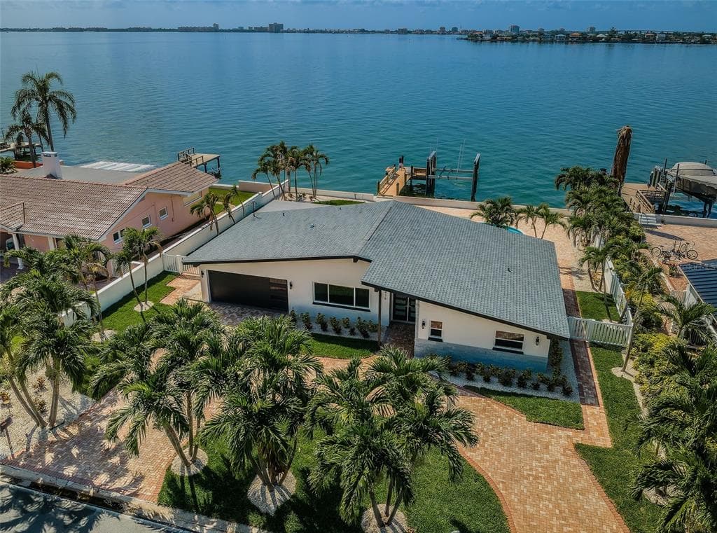 416 55TH AVENUE ST PETE BEACH, FL 33706