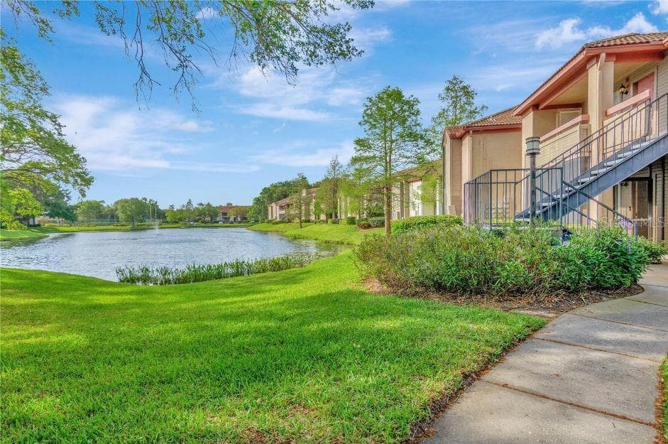 10265 GANDY BOULEVARD N UNIT 1711(Furnished) ST PETERSBURG, FL 33702