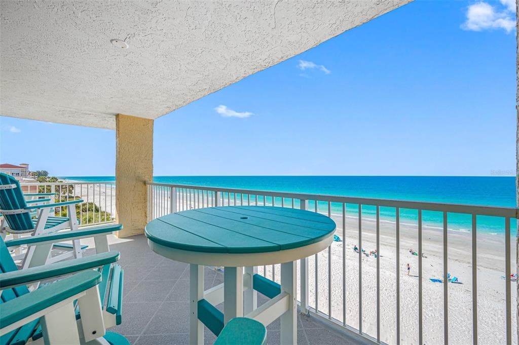 19236 GULF BOULEVARD UNIT 401 INDIAN SHORES, FL 33785