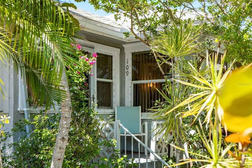 109 12TH AVENUE ST PETE BEACH, FL 33706