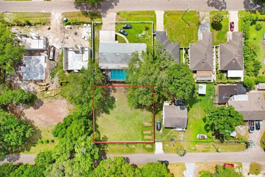 33rd S AVE TAMPA, FL 33619