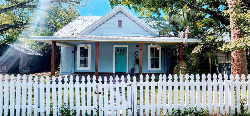 7003 S WEST SHORE BOULEVARD TAMPA, FL 33616