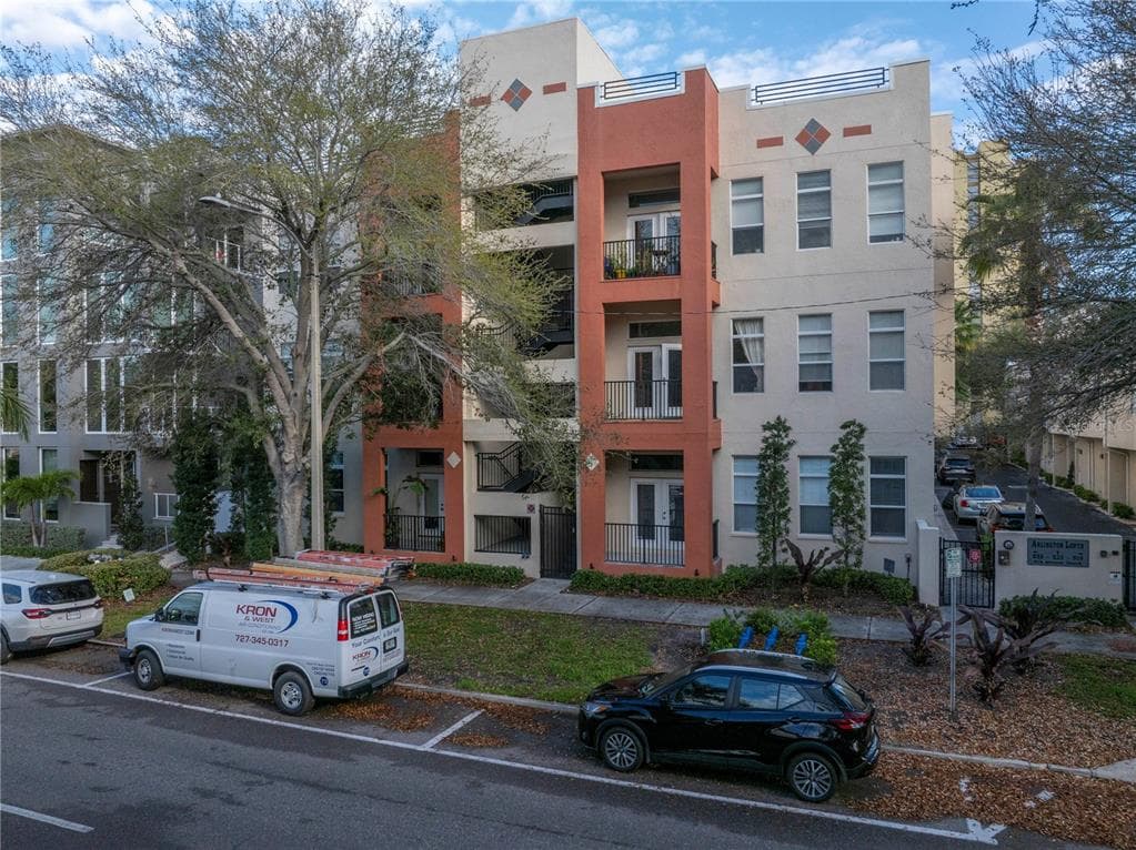 535 4TH AVENUE S UNIT 1 ST PETERSBURG, FL 33701