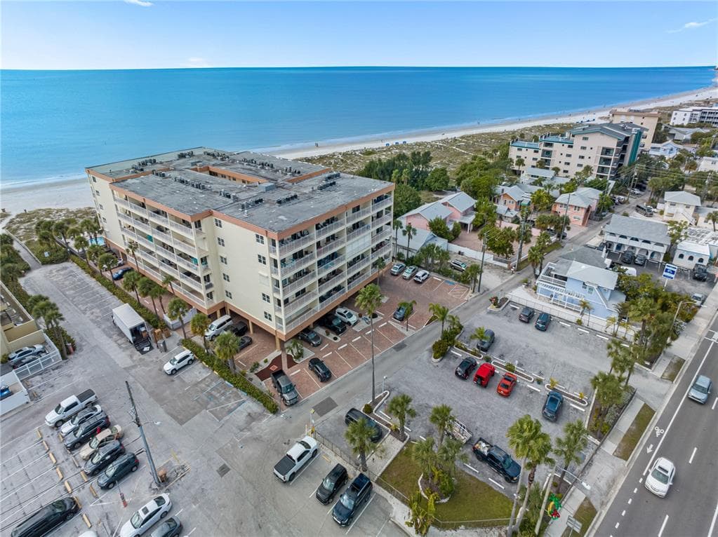13000 GULF LANE UNIT 307 MADEIRA BEACH, FL 33708