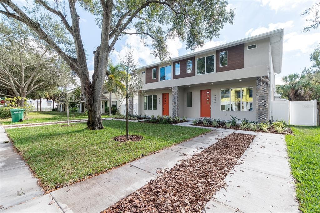 4206 W NORTH B STREET UNIT 2 TAMPA, FL 33609