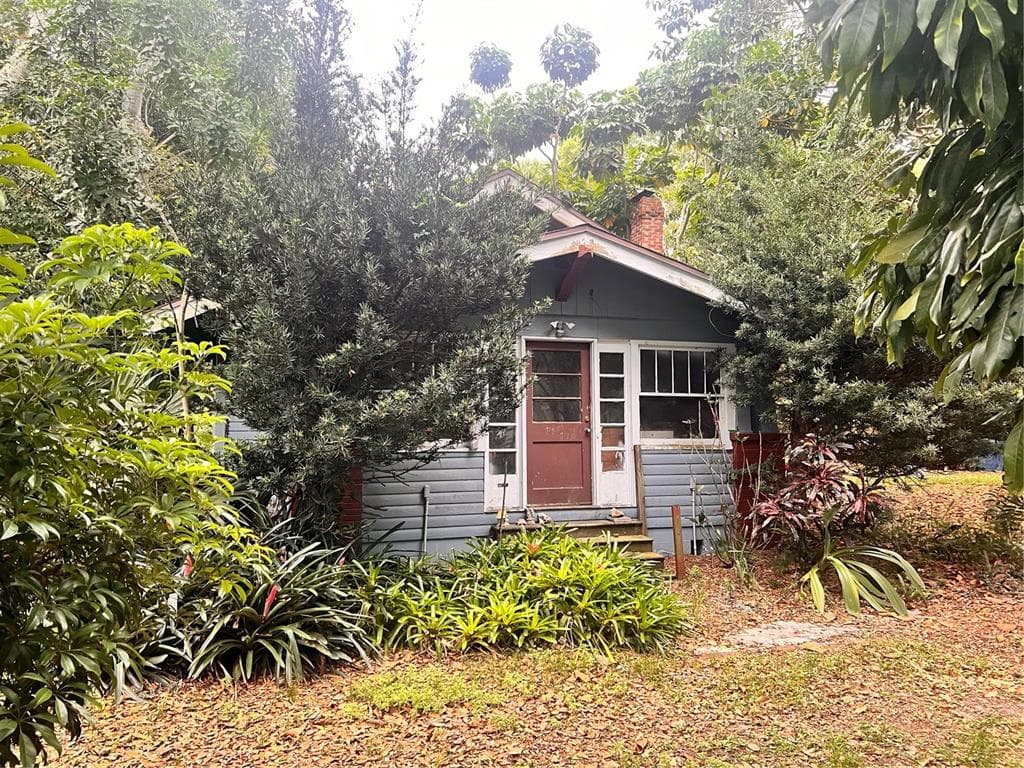 4026 34TH AVENUE S ST PETERSBURG, FL 33711