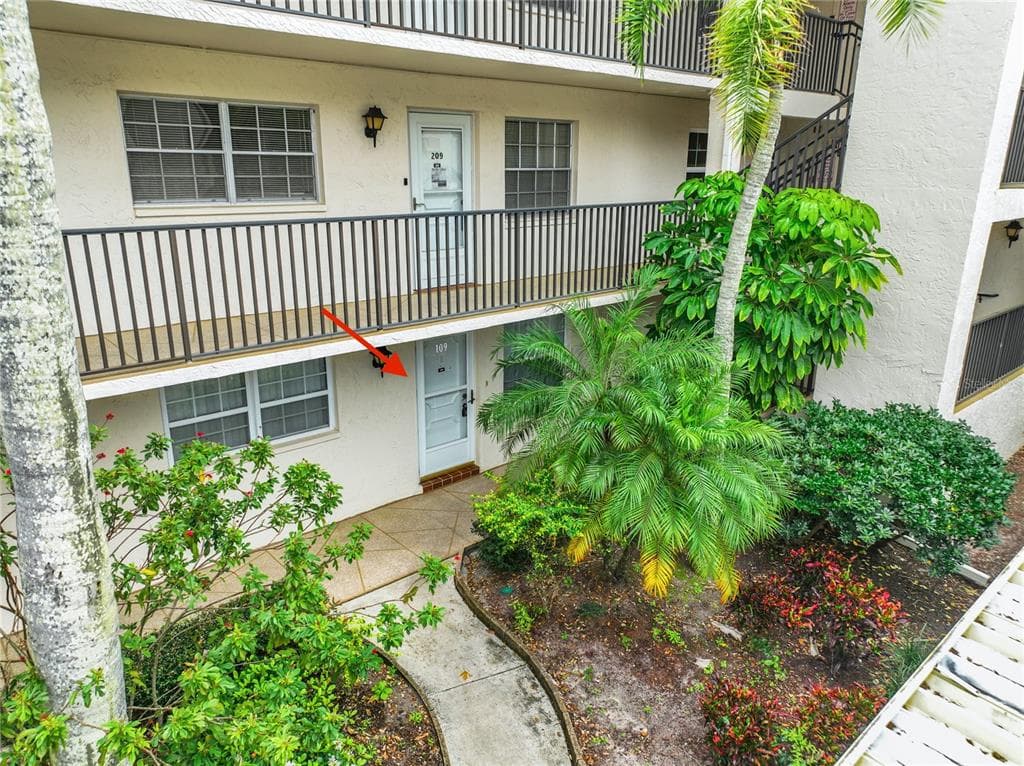 831 MAPLE CT UNIT 109 DUNEDIN, FL 34698