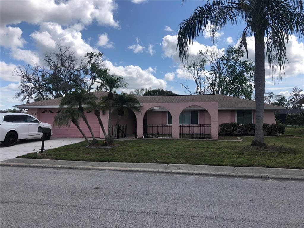 7810 CAYUGA DRIVE NEW PORT RICHEY, FL 34653