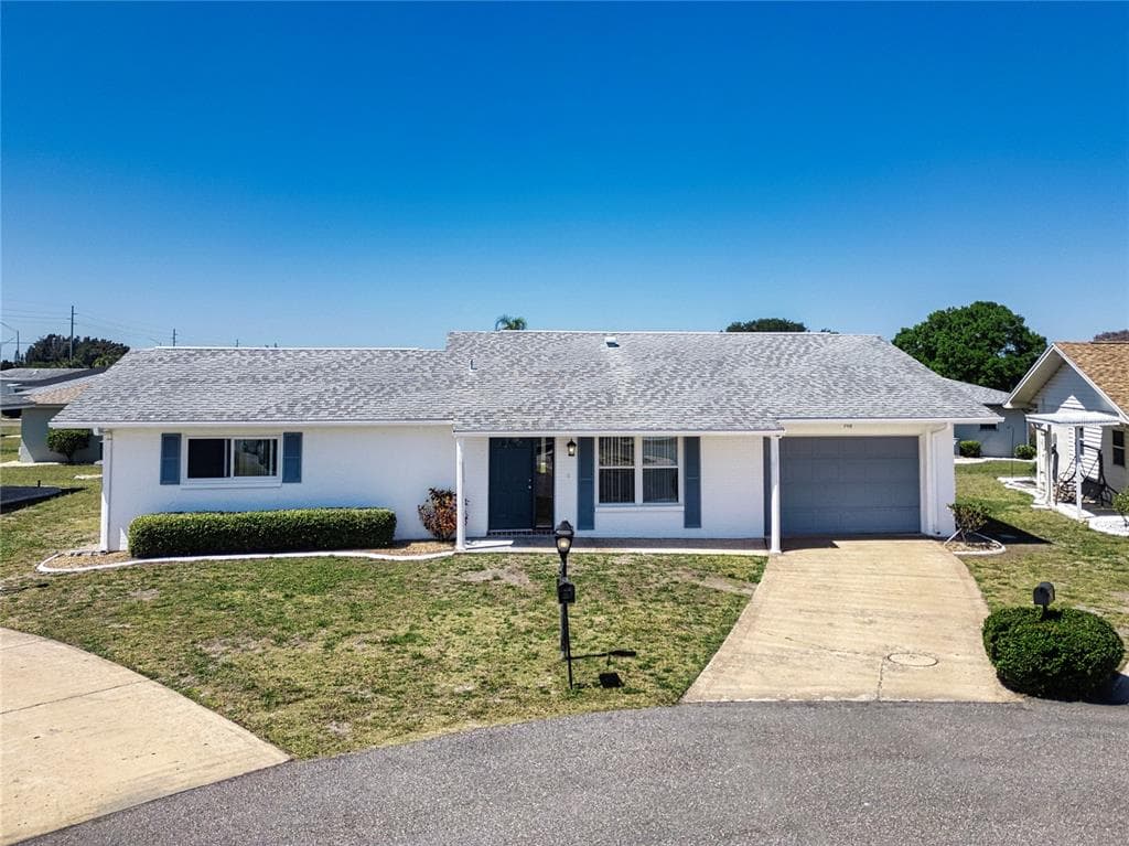 708 E BROCKTON PLACE SUN CITY CENTER, FL 33573
