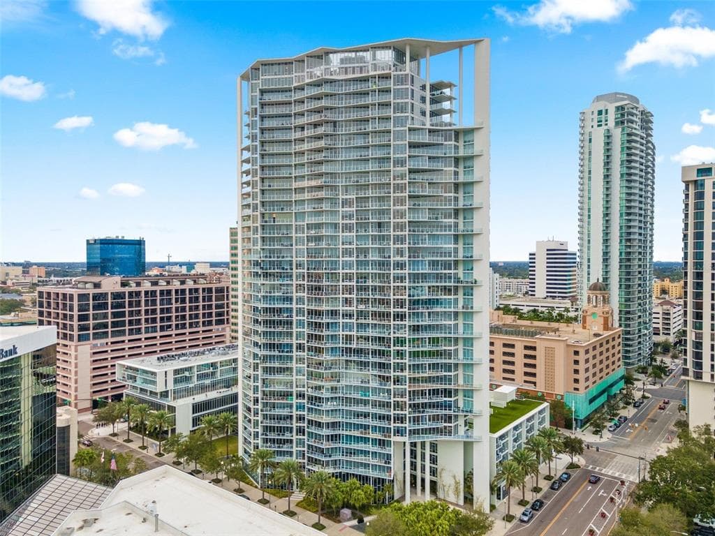 175 1ST STREET S UNIT 2306 ST PETERSBURG, FL 33701