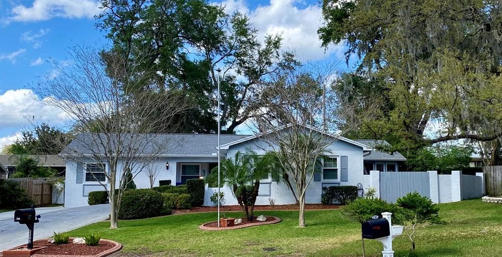 2205 BOXWOOD WAY BRANDON, FL 33511